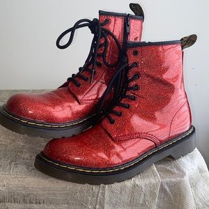 DOC MARTENS
